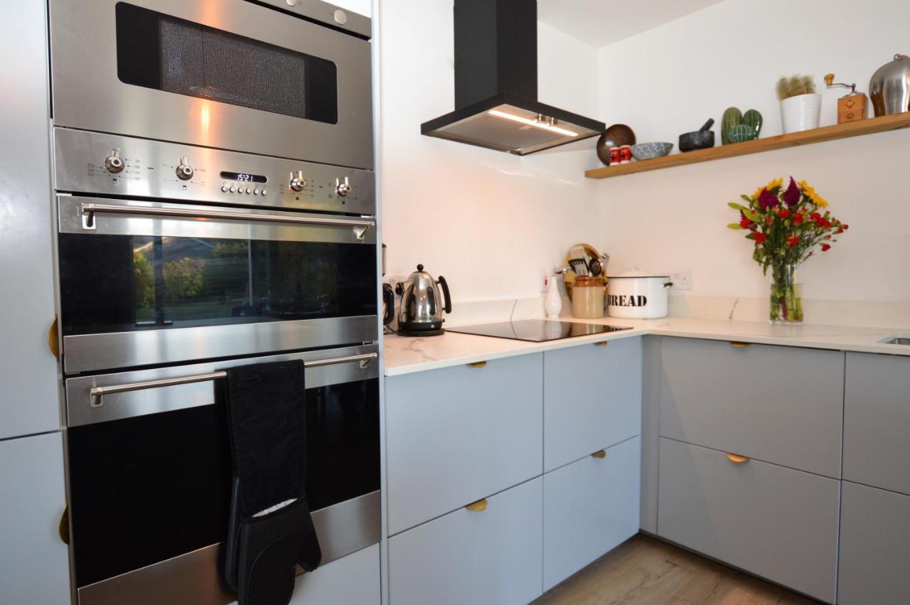 Gate Cottage Тинабруик Екстериор снимка